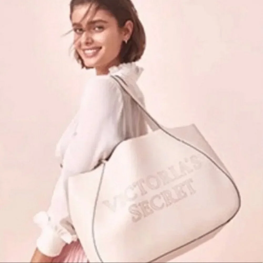 NWT Victoria's Secret Vanilla Orchid Laser Cut Tote - Picture 3 of 3